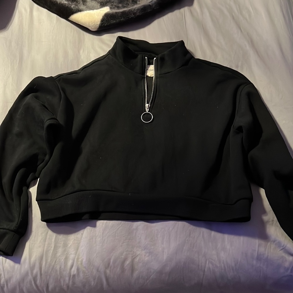 Black Zipper Sweater